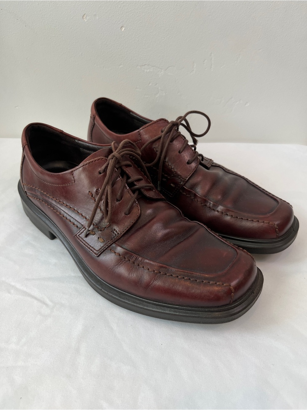 ECCO Helsinki Bike Toe Tie Oxfords Burgundy Leather Mens EU 43 US 10